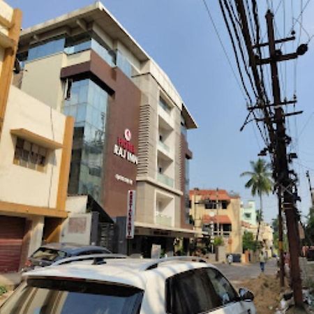 Hotel Raj Inn Bhubaneswar Exterior foto